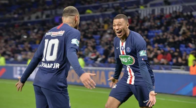  姆巴佩戴帽助球队逆转图卢兹  